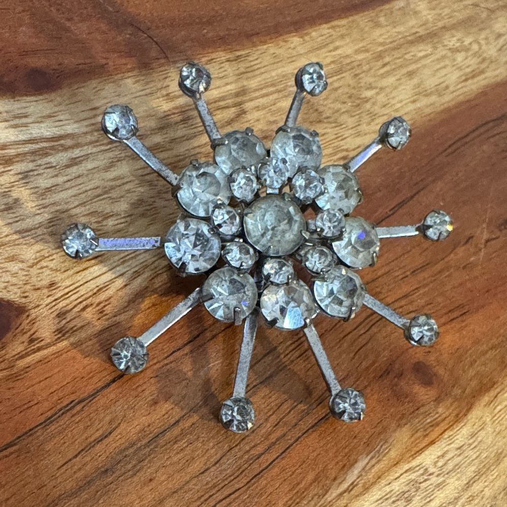 Vintage Mid-Century Atomic Starburst Rhinestone Brooch Pin Clear Silver Tone MCM